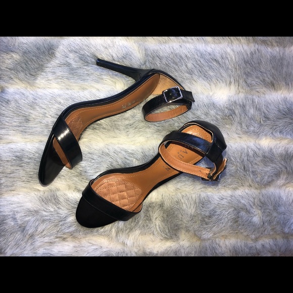 Lauren by Ralph Lauren Samantha strappy heels - Picture 5 of 6